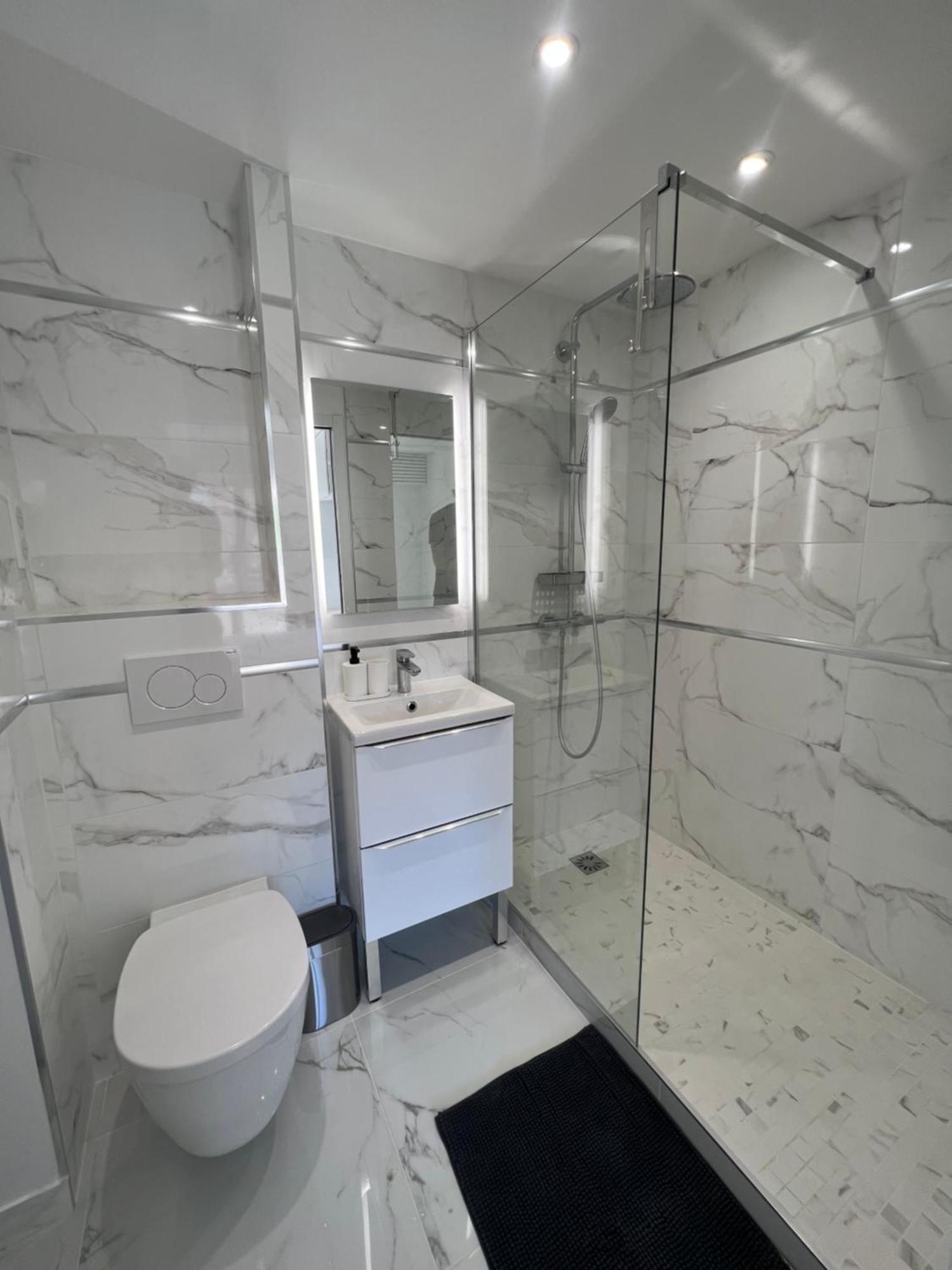 T2 Neuf Hyper Centre Ville Sanary Екстер'єр фото